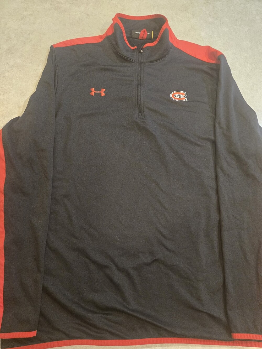 St. Cloud State University Huskies - 1/4 Zip Pull Over. Size XXL